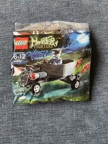 LEGO Monster Fighters: Zombie Car (30200) - New Sealed, factory blem package