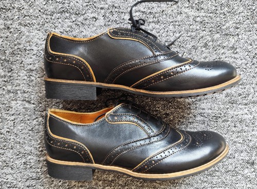 Scarpa Embassy scarpe nere in vera pelle, 38/5, NUOVE! - Foto 9 di 12