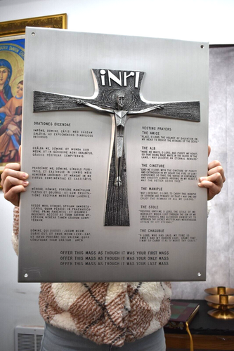 Placa de pared de sacristía con oraciones de vestidura en latín e inglés (CU421) cáliz co - Imagen 11 de 14
