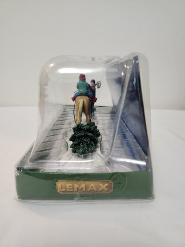 LEMAX Weihnachtsdorf ""BRINGINGINGING OUR TREE HOME"" Tischakzent 2015 - Bild 2 von 9
