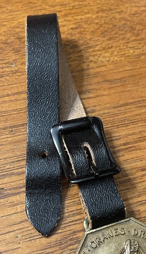 Manitowoc Engineering Corp Wisconsin Shovels Cranes Draglines Medal Watch Fob - Picture 7 of 7