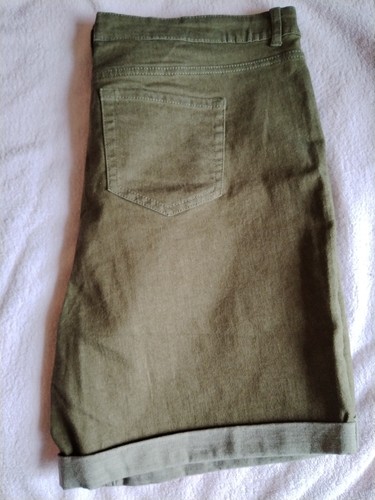 Ladies Denim Shorts Size 22 New - Picture 3 of 3