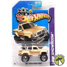 Hot Wheels 1987 Toyota Pickup Truck HW Showroom 165/250 Car 2012 Mattel #X1981