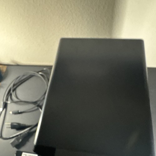 Promise Pegasus2 R8 24TB 8-Bay RAID Array MOVIE BODYD Backup Drive LESEN - Bild 6 von 10