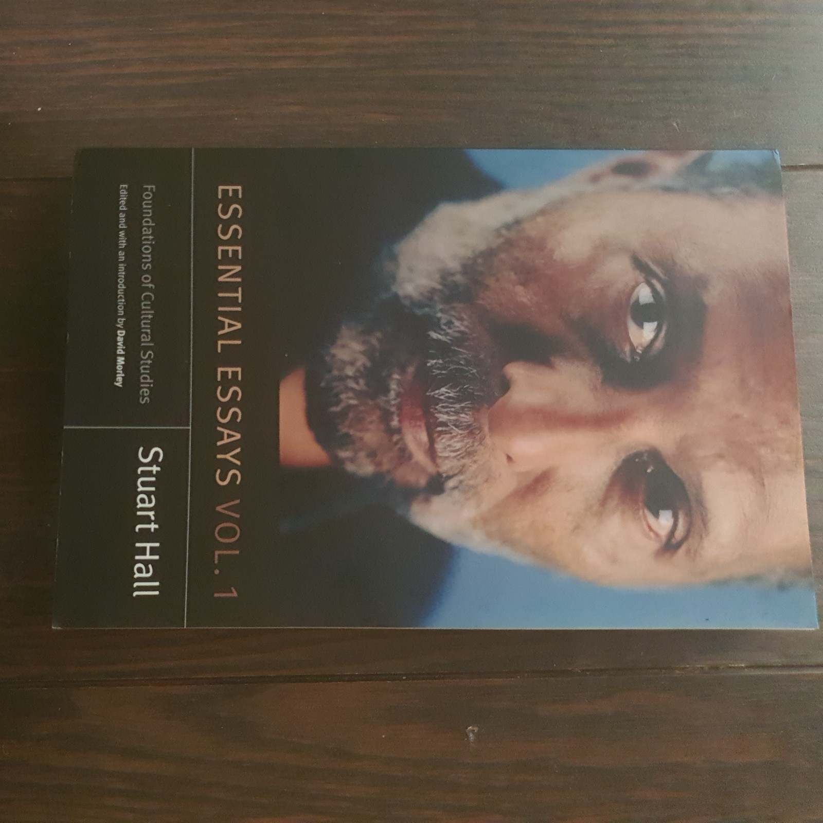 Essential Essays, Volume 1 - Stuart Hall