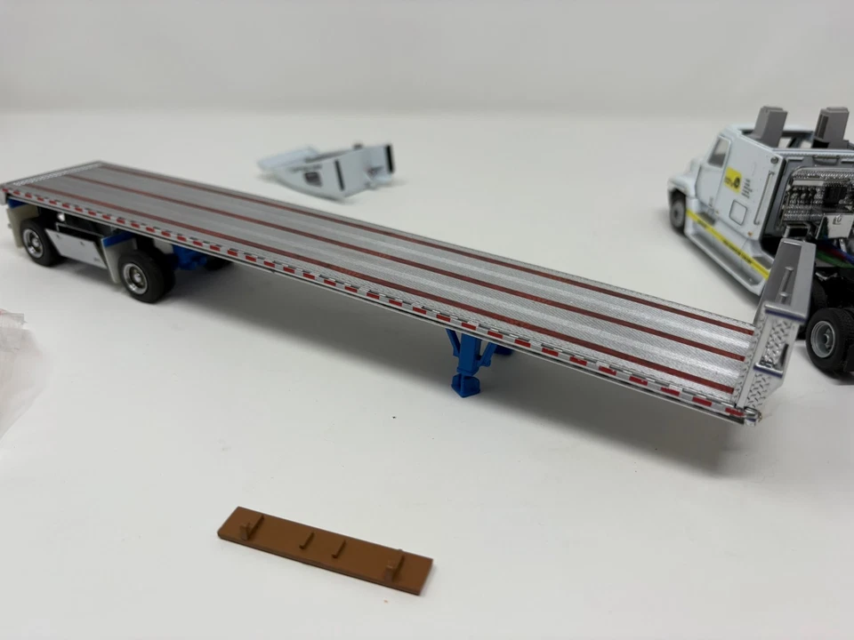 Camión Sword Freightliner 1/50 con plataforma plana este y remolque de lastre ¡carga bonito! Foto 4 de 4