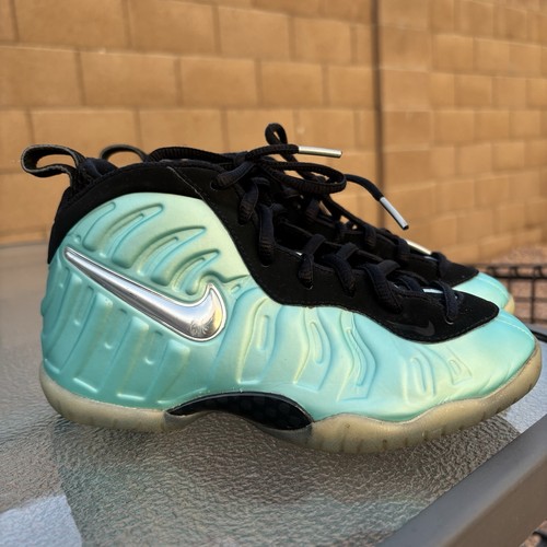 Nike Shoes Boys Size 13.5C Basketball Sneaker 843755-303 - Picture 1 of 16