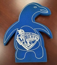 VTG WNBA Foam Hand NEW YORK LIBERTY Penguin Aquarium Rare Basketball