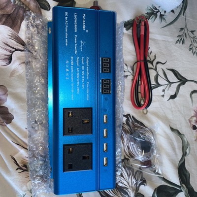 Yinleader Wechselrichter 1200W / 2400W reiner Sinus DC 12V auf 240V AC mit LCD