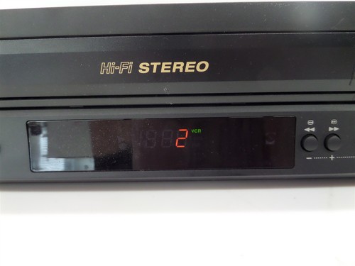 JVC HR-J692U VCR VHS Player Recorder HQ 4-Head Hi-Fi Stereo - Picture 3 of 9