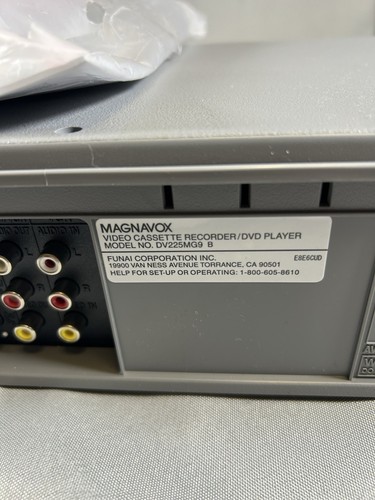 Magnavox DV225MG9 DVD/VCR VHS Combo Player Recorder- Gray- NEW, VCR Not Working - Picture 4 of 7