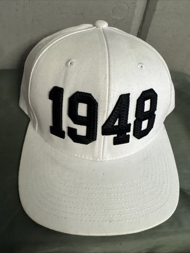 In N Out Burger SnapBack Hat 1948 White - Picture 2 of 11