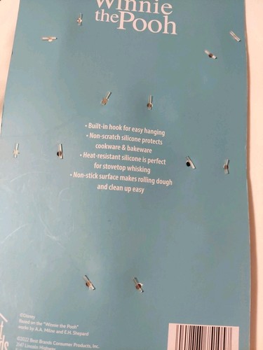 New Disney Winnie the Pooh Red Silicone & Wood Christmas 3 pc Baking Set - Picture 4 of 5