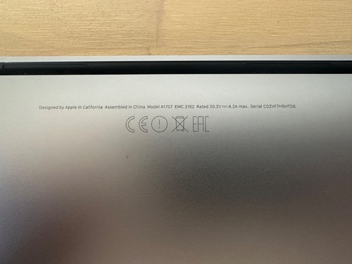 MacBook Pro 15" 2017 Core I7 2.9GHz 16Go 512go Space Grey - écran cassé - Zdjęcie 11 z 15
