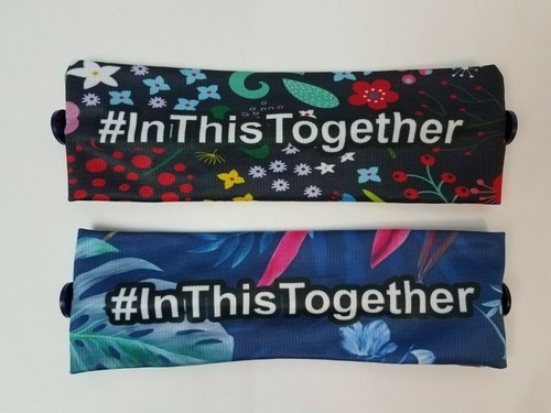 2 Stück Handarbeit Stoff Stirnband/Halstuch mit Knöpfen "In this together" Ohrenschoner - Bild 11 von 12