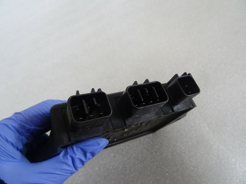 E4. Kawasaki ZX6R CDI Control Unit Black Box - Picture 3 of 4
