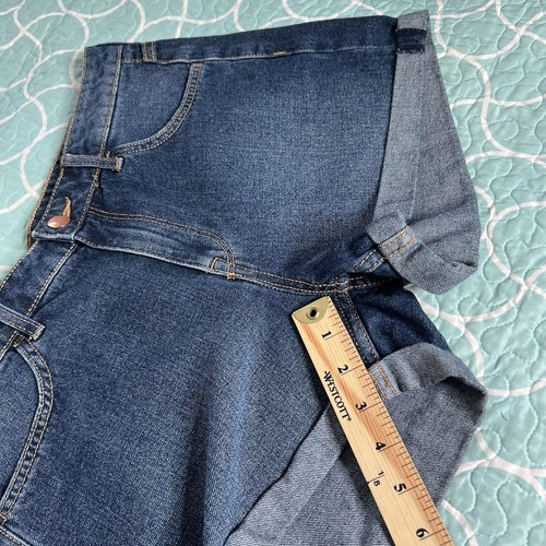 H&M Women’s Shorts Cuffed Denim Blue Waist 30” | Inseam 3” Size 7 - Picture 5 of 6