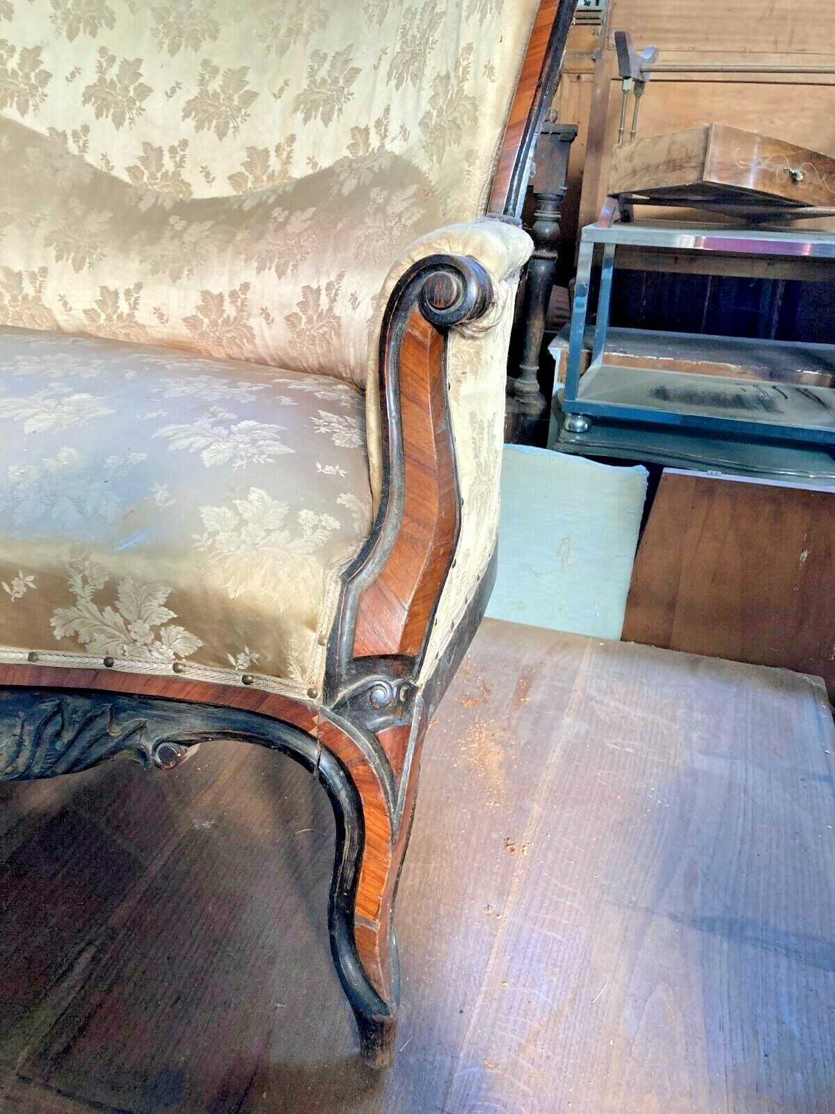 Foto 2 di 12