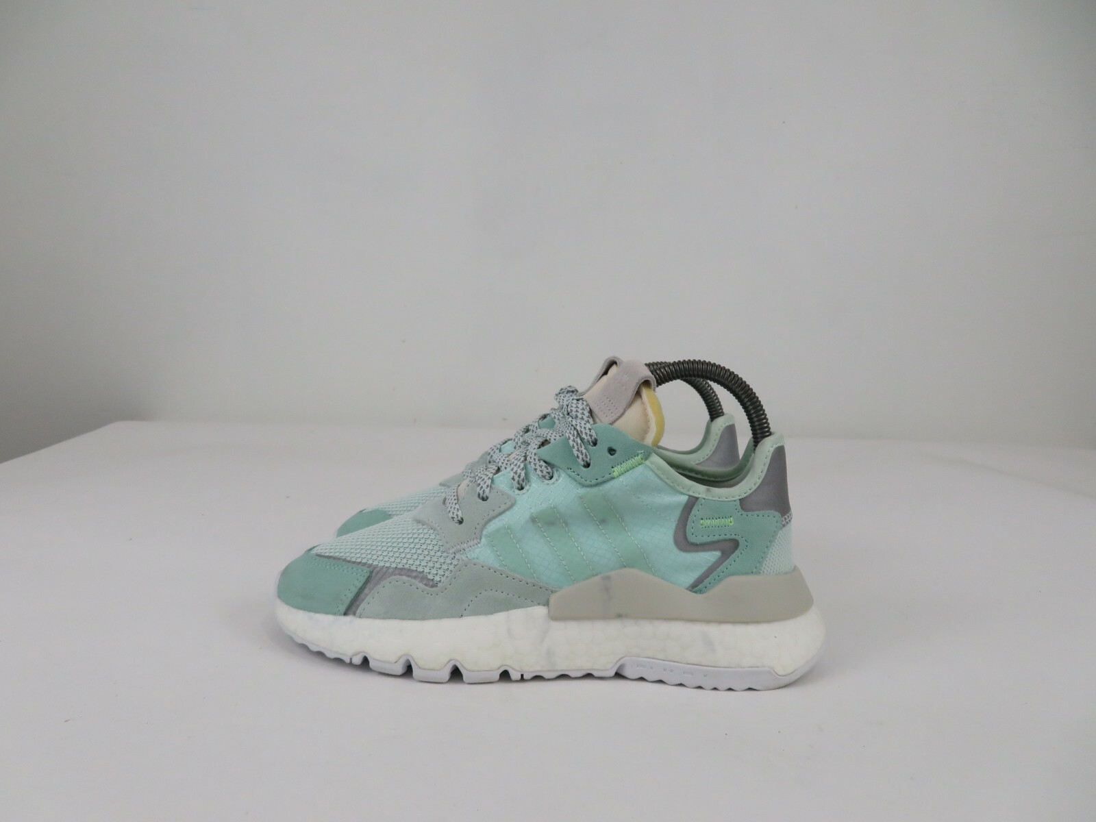 adidas nite jogger mint