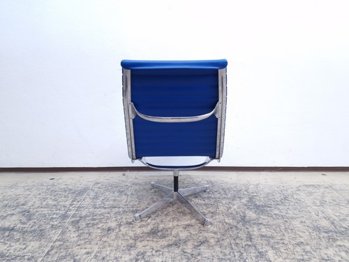 Hermann Miller Vitra Eames EA 116 Designersessel Stuhl Besucherstuhl Leder Blau - Bild 3 von 11