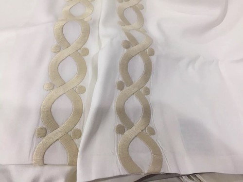 $336 Dea Italy NWT 2pc Sateen King Pillowcases Embroidery Portovenere (6) SOLD - Picture 2 of 13