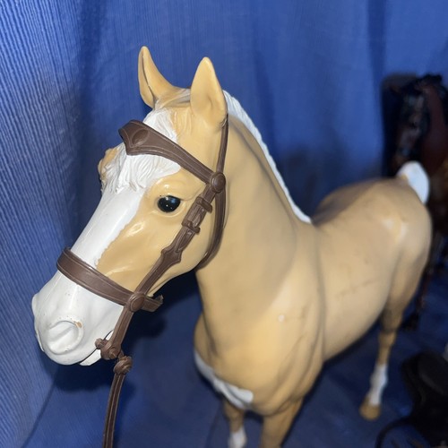 Vintage Lot 5 Marx Horses Johnny West Saddles Bridles Stirrups Palomino Brown - Picture 16 of 24