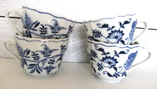 4 Blue Danube Blue Onion Coffee Flat Cups Mugs Tripod Handle Vintage