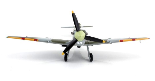 Hobby Master 1:48 RCAF Supermarine Spitfire Mk. Vb Clipped Wing Fighter, HA7862 - Picture 4 of 4