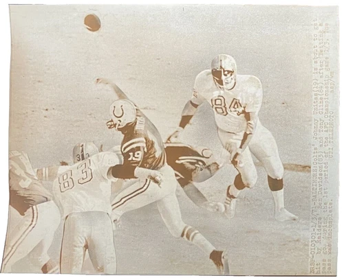 Johnny Unitas 1971 Vintage Sports Photos