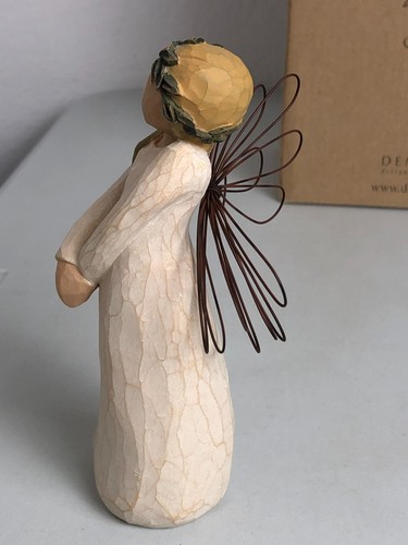 DEMDACO WILLOW TREE "CELEBRATE" #26108 Angel w/wings - Picture 4 of 12