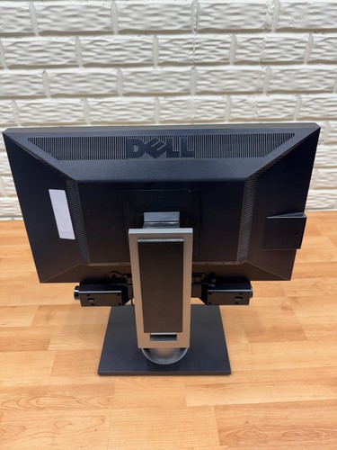 Dell P2010HT 20" Active Matrix Ultra Sharp Widescreen LCD Monitor 1400 x 900 dpi - Picture 2 of 2