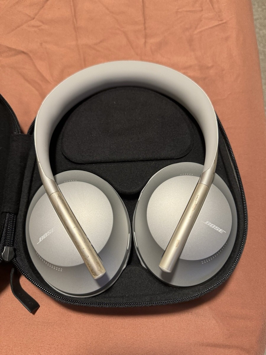 USED Bose Noise Cancelling 700 Bluetooth Headphones - Silver