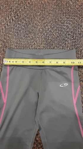 Champion Girls Gray/Pink Size Medium Cropped Leggings NWOT and Super Cute! - Picture 3 of 8
