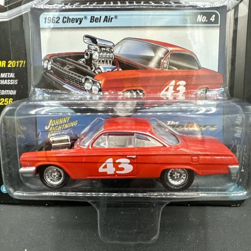 2017 Johnny Lightning RED 1962 CHEVY BEL AIR The Spoilers 01 #43 Street Freaks - Picture 2 of 3
