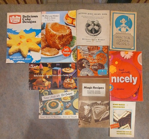 Vintage Lot of 54 Recipe Booklets Pamphlets Cooking Baking Books  1908- 1980's  - Bild 7 von 21