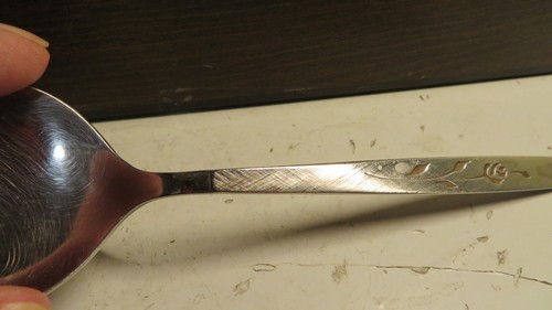 Oneida CAPISTRANO Stainless Oneidacraft Deluxe Flatware 36 Pc 7 Place Settings - Picture 9 of 24