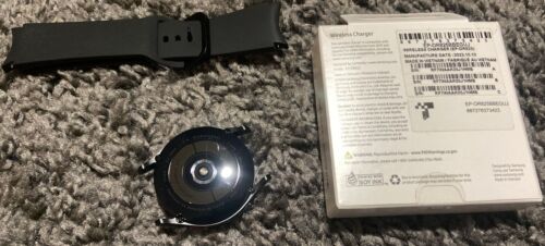 Samsung Galaxy Watch4 40mm Silber Aluminiumgehäuse, Schwarz Silikonband,... - Bild 3 von 4