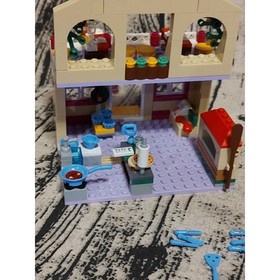 LEGO FRIENDS: Heartlake Pizzeria (41311)