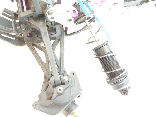 Ricambi mancanti: HPI Racing Savage 1/8 Monster Truck rullo scorrevole telaio usato - Foto 9 di 11