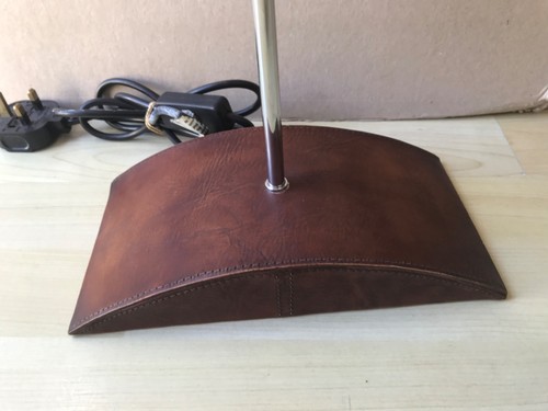 David Hunt Attractive Tall Table Lamp with Leather Base - Picture 15 of 20