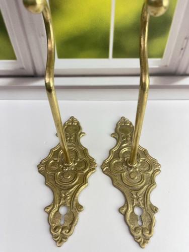 Pair of Vintage Ornate Brass Curtain Drapery Rods Wall Mounting Bracket Holders - Picture 23 of 23