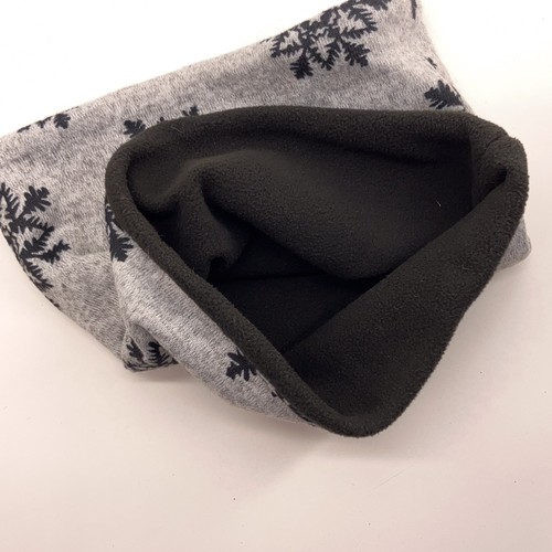 Gray with black snowflakes winter neck warmer - Picture 4 of 7