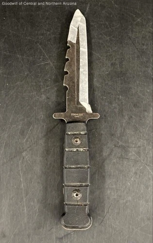 Defender Stainless Steel Fixed Blade 9-Inch Hunting Knife