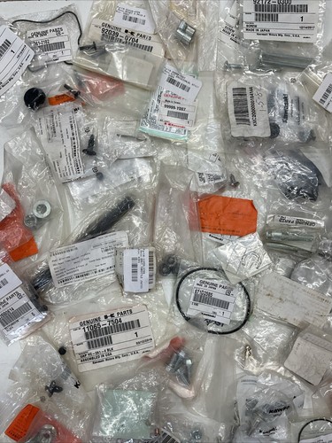Genuine Kawasaki Bulk Parts Lot 100+ pc, Nuts, Bolts, Gaskets, Hardware... - Foto 5 di 6