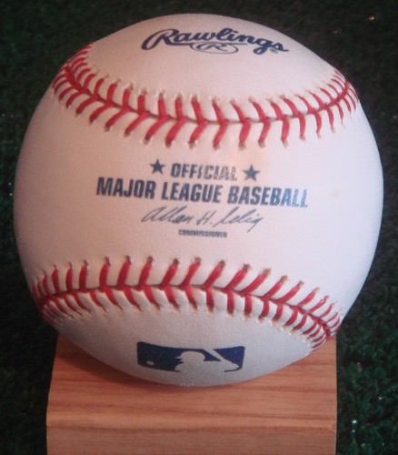 Jason Bartlett Twins Rays Padres Signed OMLB Baseball LOM COA (BSB222) - Picture 2 of 2