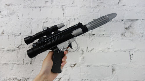 Battlefront DH-17 Rebel Blaster pistol prop from Star Wars - Picture 4 of 6