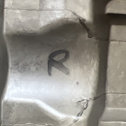 Cubierta de válvula trasera doble Aprilia RSV1000R 2007 Rotax V Pt.no AP0610715 #A9 - Imagen 11 de 14