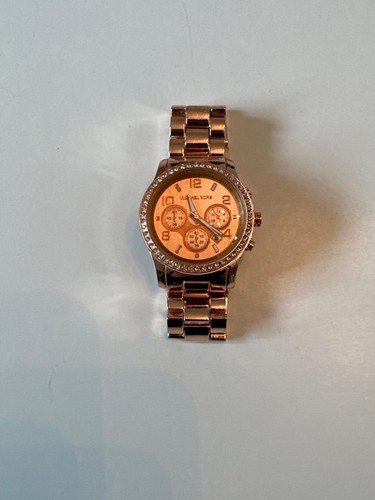 Michael Kors MK-1038 Ladies Watch Rose Gold & Diamonds Used Condition