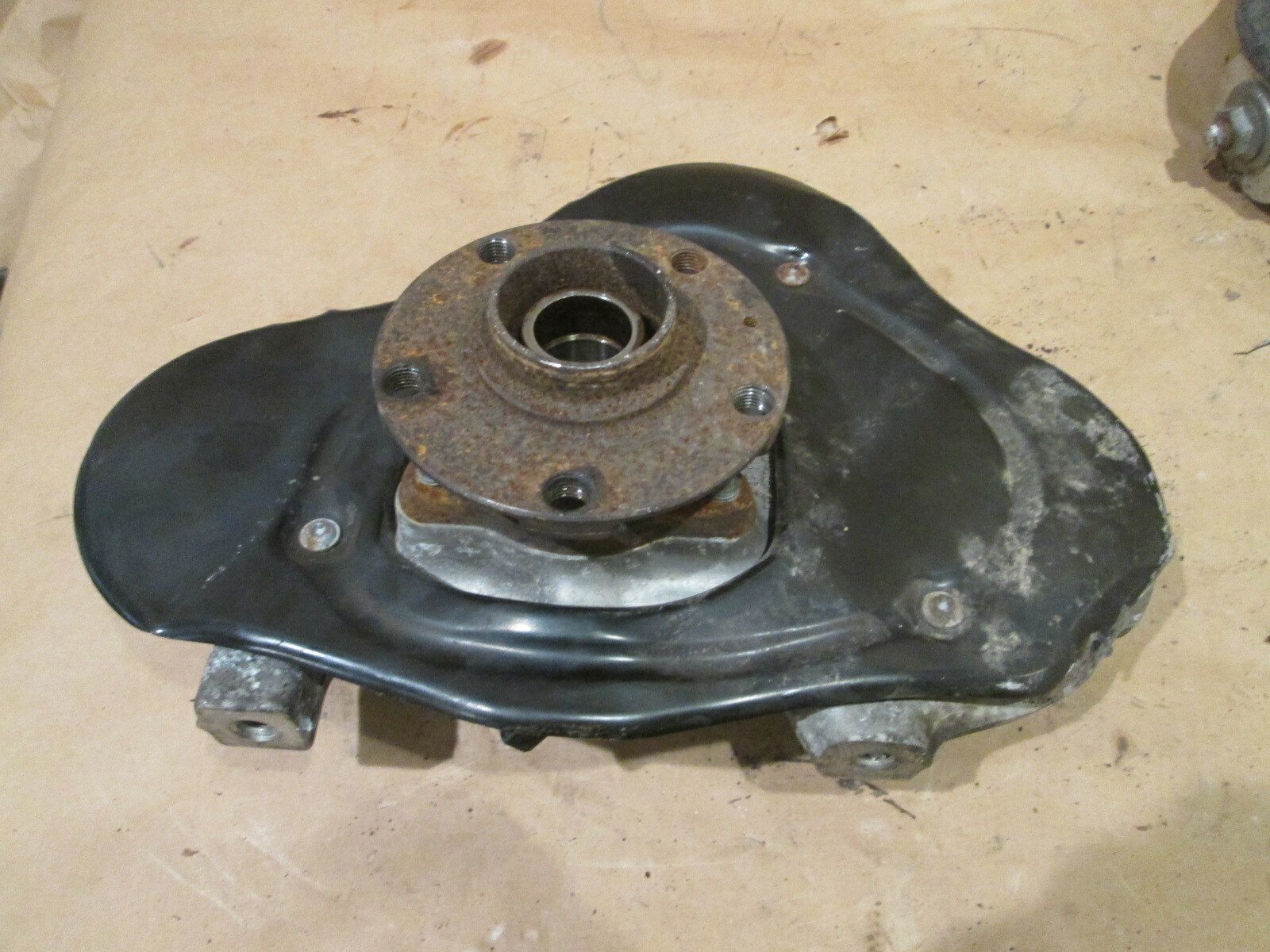 Lamborghini Huracan LP580,LP600, LP610 RH Front Hub Carrier  P/N 4T0407246D
