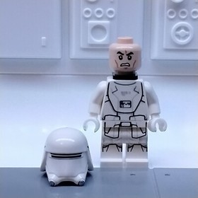LEGO Star Wars First Order Snowtrooper Minifigure sw0701 75126 